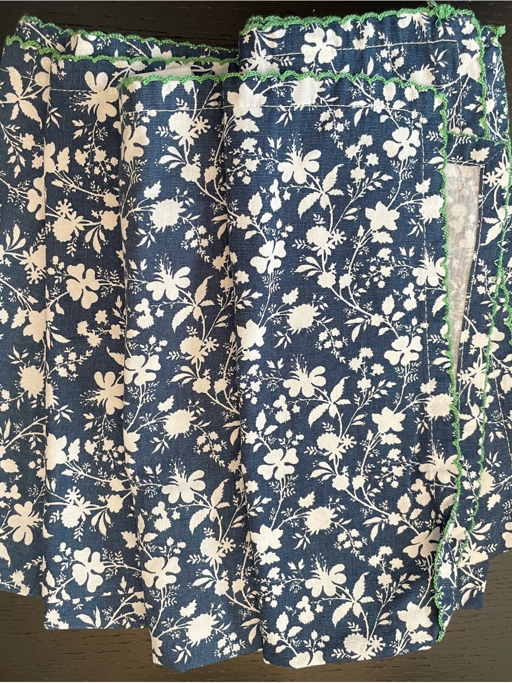 Threshold Navy and White Floral Dinner Napkins with Green Trim set of 4